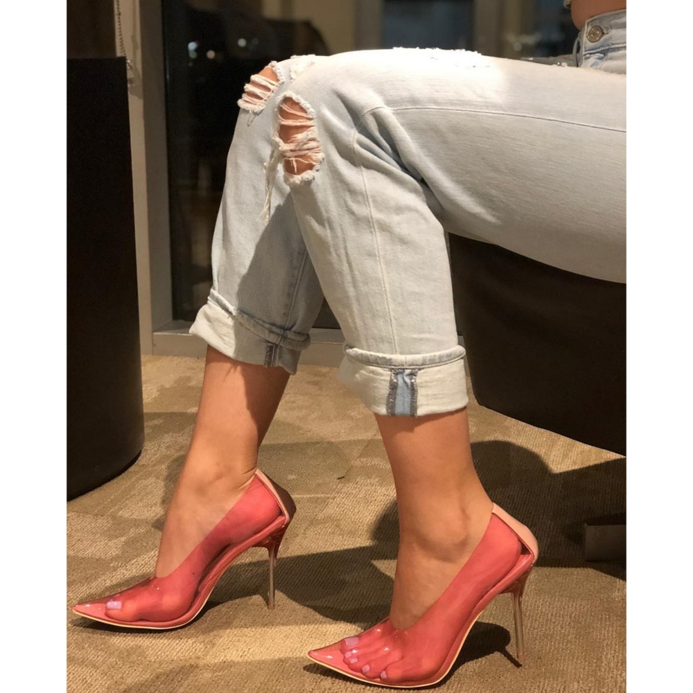 LIMITED Color**💗PINK KARDASHIAN CLEAR LUCITE HEEL